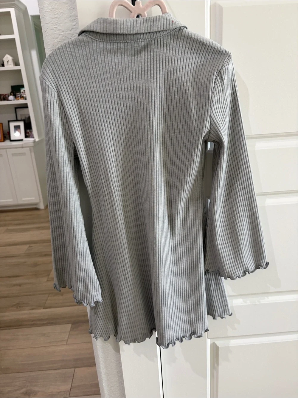 Girl’s SzS (6/7) Old Navy Ribbed Collared Long-Sleeve Tunic - Light Gray